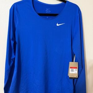 Nike Pro Dri-FIT Women’s Long Sleeve Athletic Top, new with tag, size Large